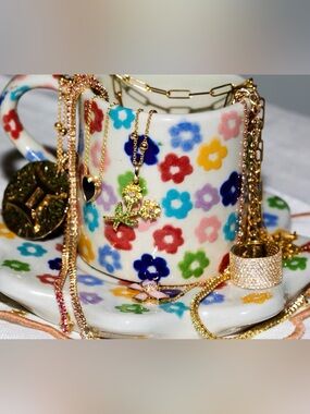 The Last Line LA Teddy floral espresso mug w saucer (pair) New